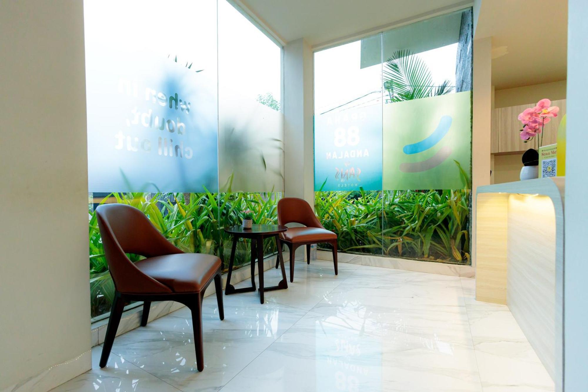 Sans Hotel 88 Andalan Surabaya By Reddoorz Extérieur photo