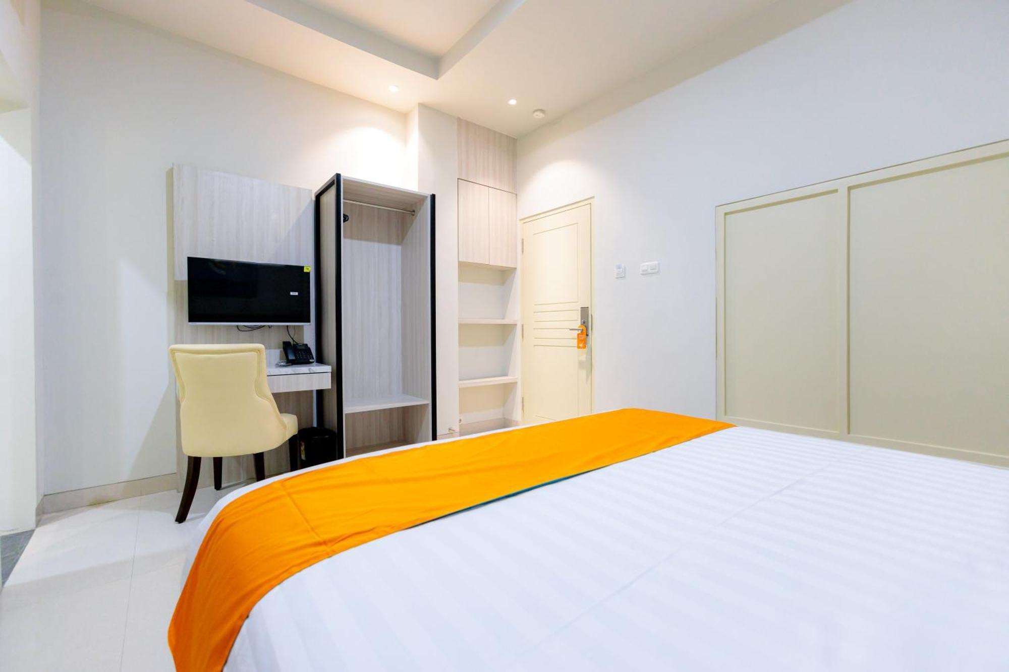 Sans Hotel 88 Andalan Surabaya By Reddoorz Extérieur photo