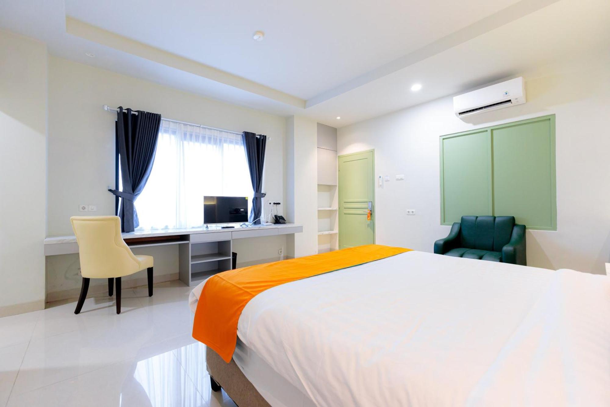 Sans Hotel 88 Andalan Surabaya By Reddoorz Extérieur photo