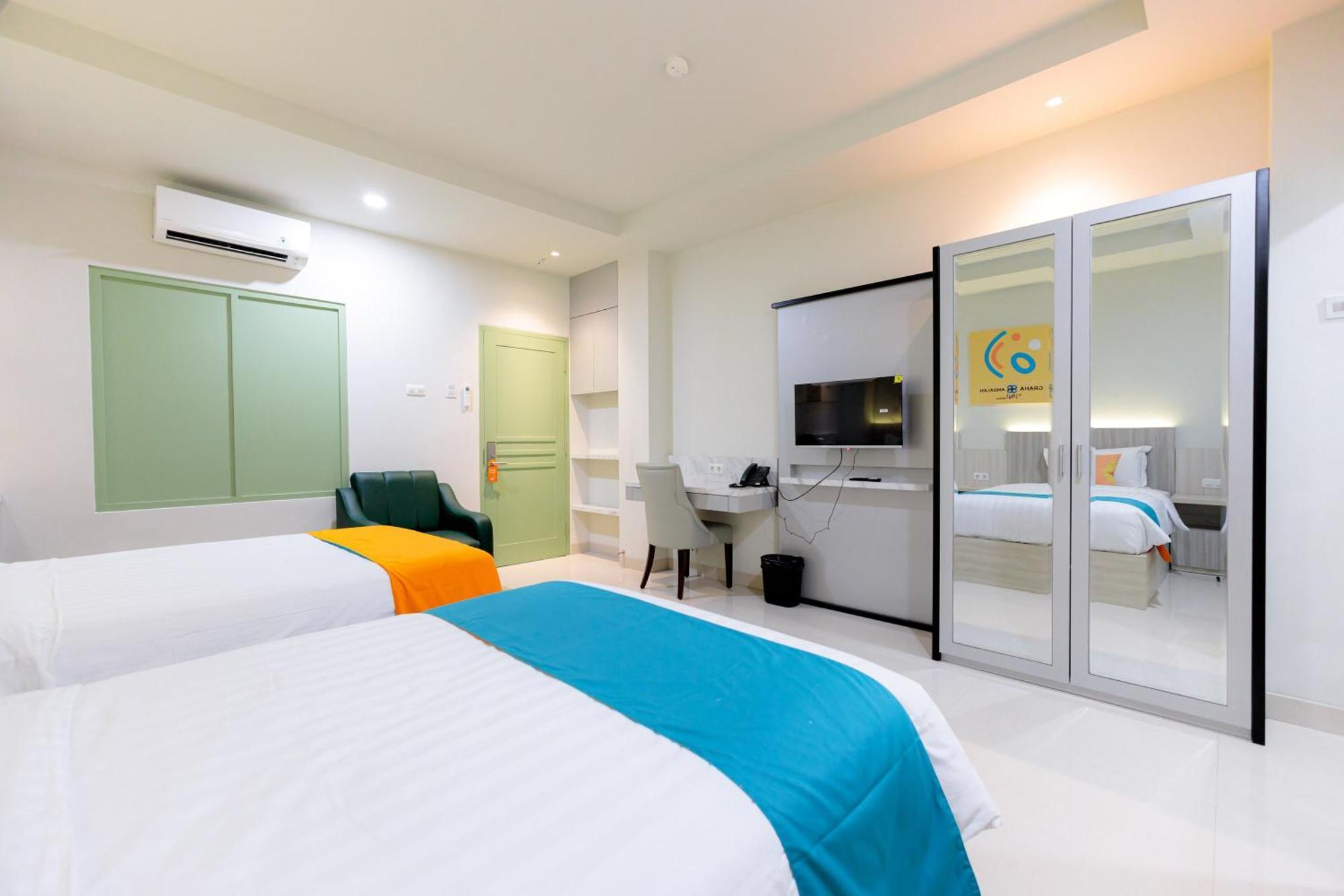 Sans Hotel 88 Andalan Surabaya By Reddoorz Extérieur photo
