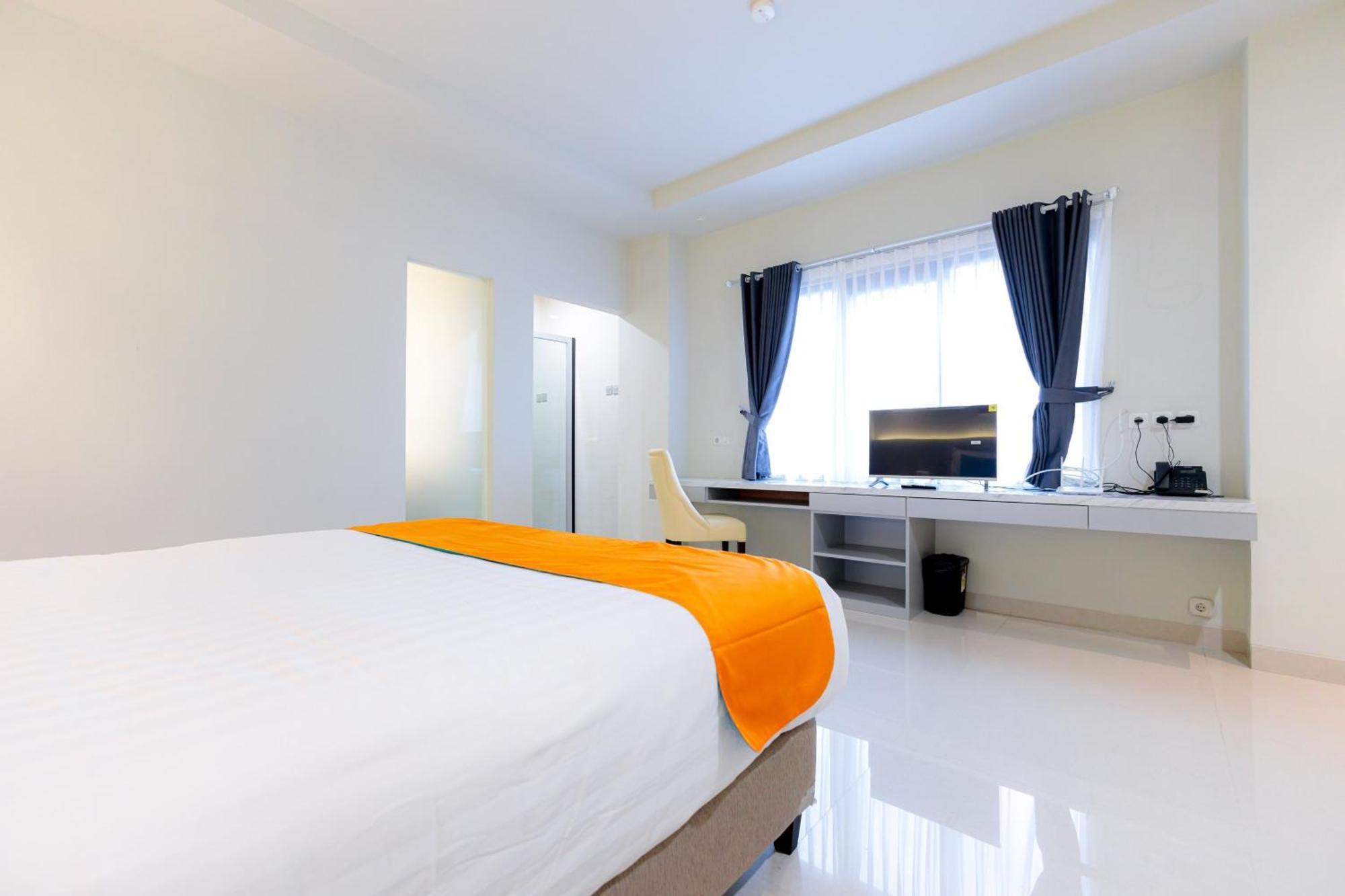 Sans Hotel 88 Andalan Surabaya By Reddoorz Extérieur photo
